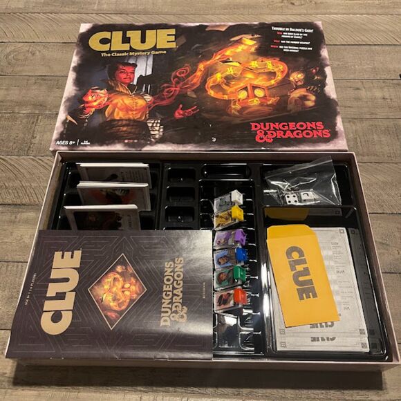 USAopoly Clue Dungeons & Dragons Classic Mystery Game - Picture 1 of 5